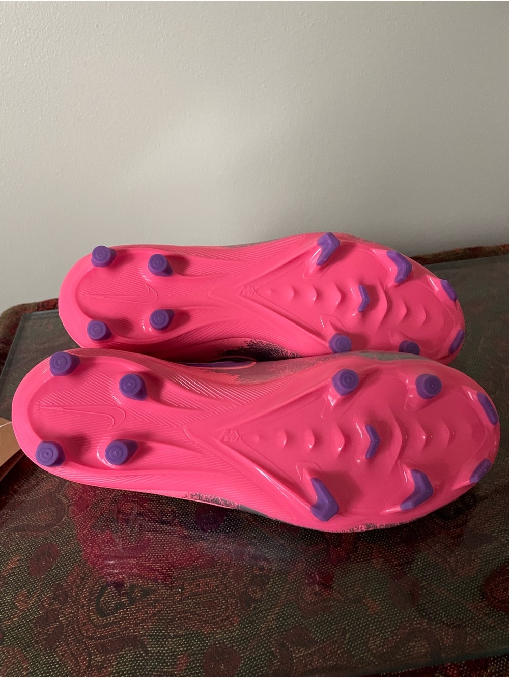 Nike Jr Zoom 16 Academy Hot Pink and Silver Soccer Cleats Purple Swoosh 4.5Y - Picture 5 of 6